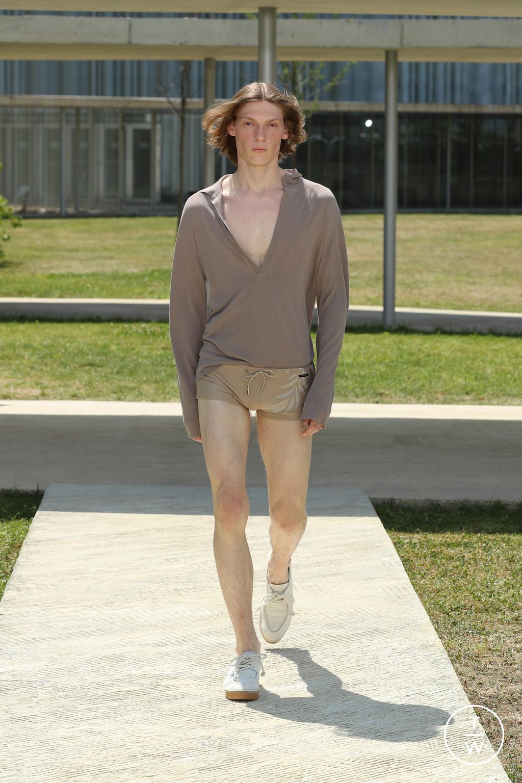 Fashion Week Milan Spring/Summer 2023 look 14 de la collection Etro menswear