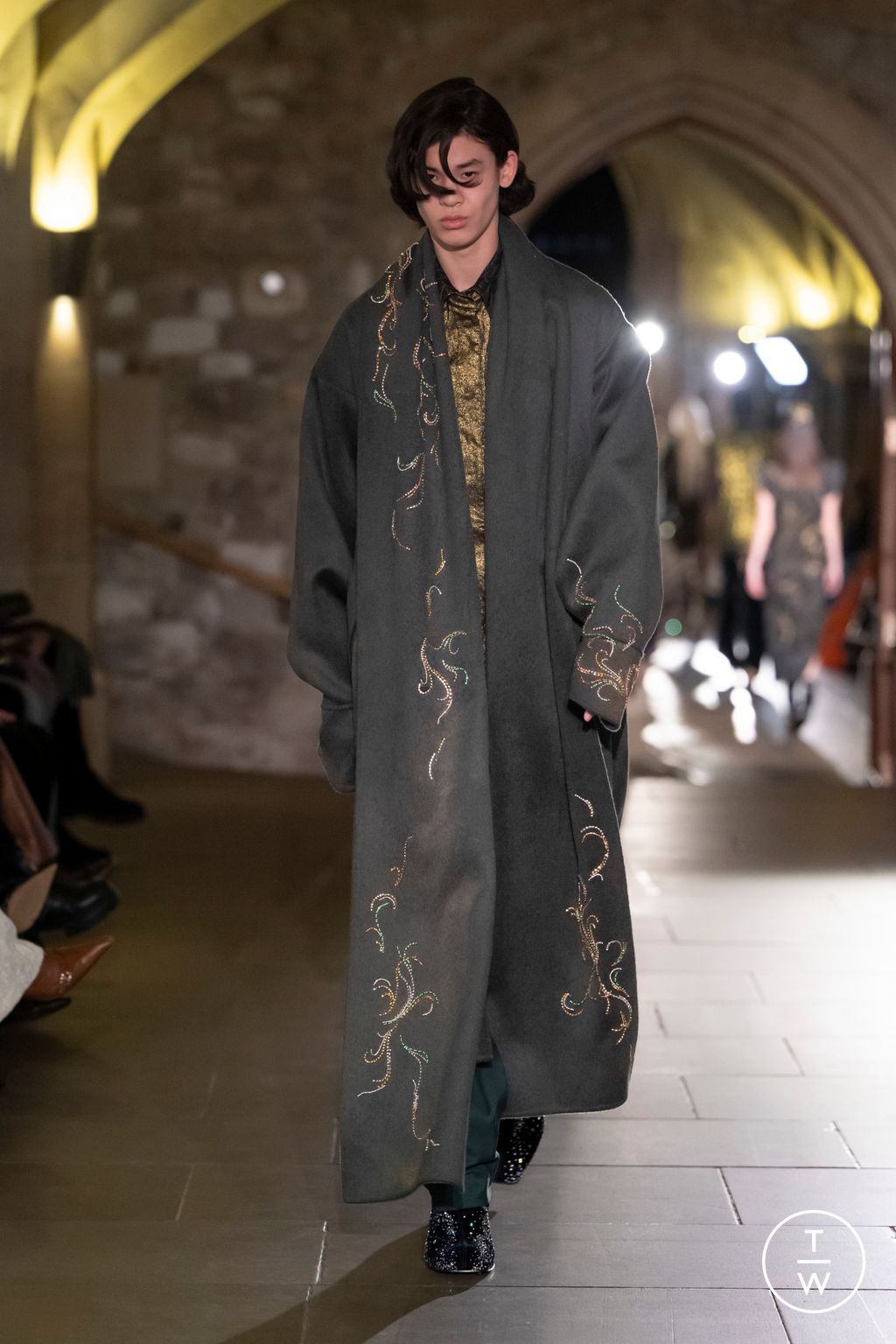 Fashion Week London Fall/Winter 2024 look 15 from the MITHRIDATE collection 女装