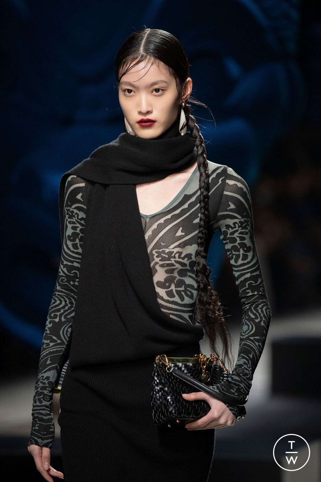 Fashion Week Milan Fall/Winter 2024 look 13 from the Etro collection womenswear accessories