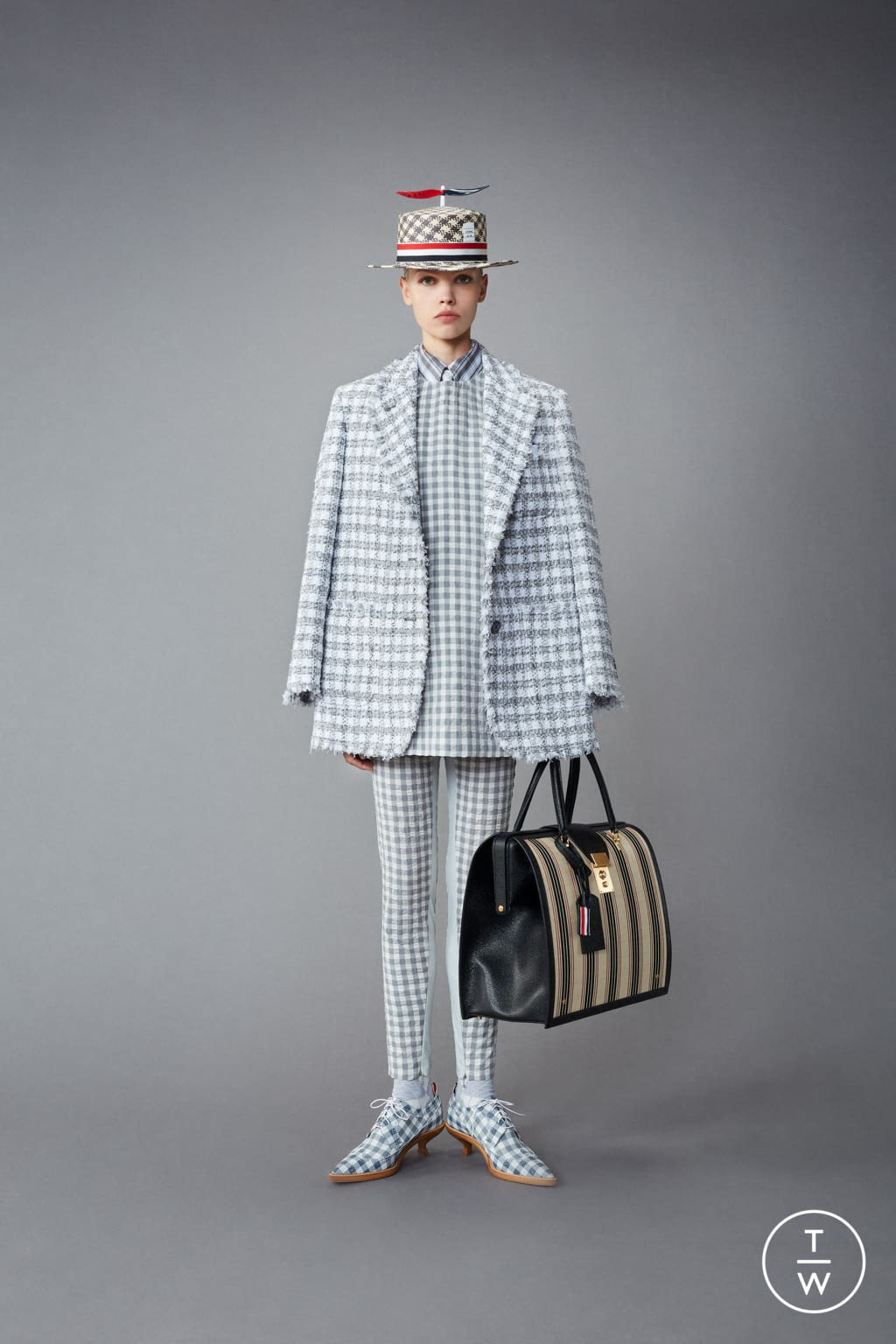 Fashion Week Paris Resort 2022 look 14 from the Thom Browne collection 女装