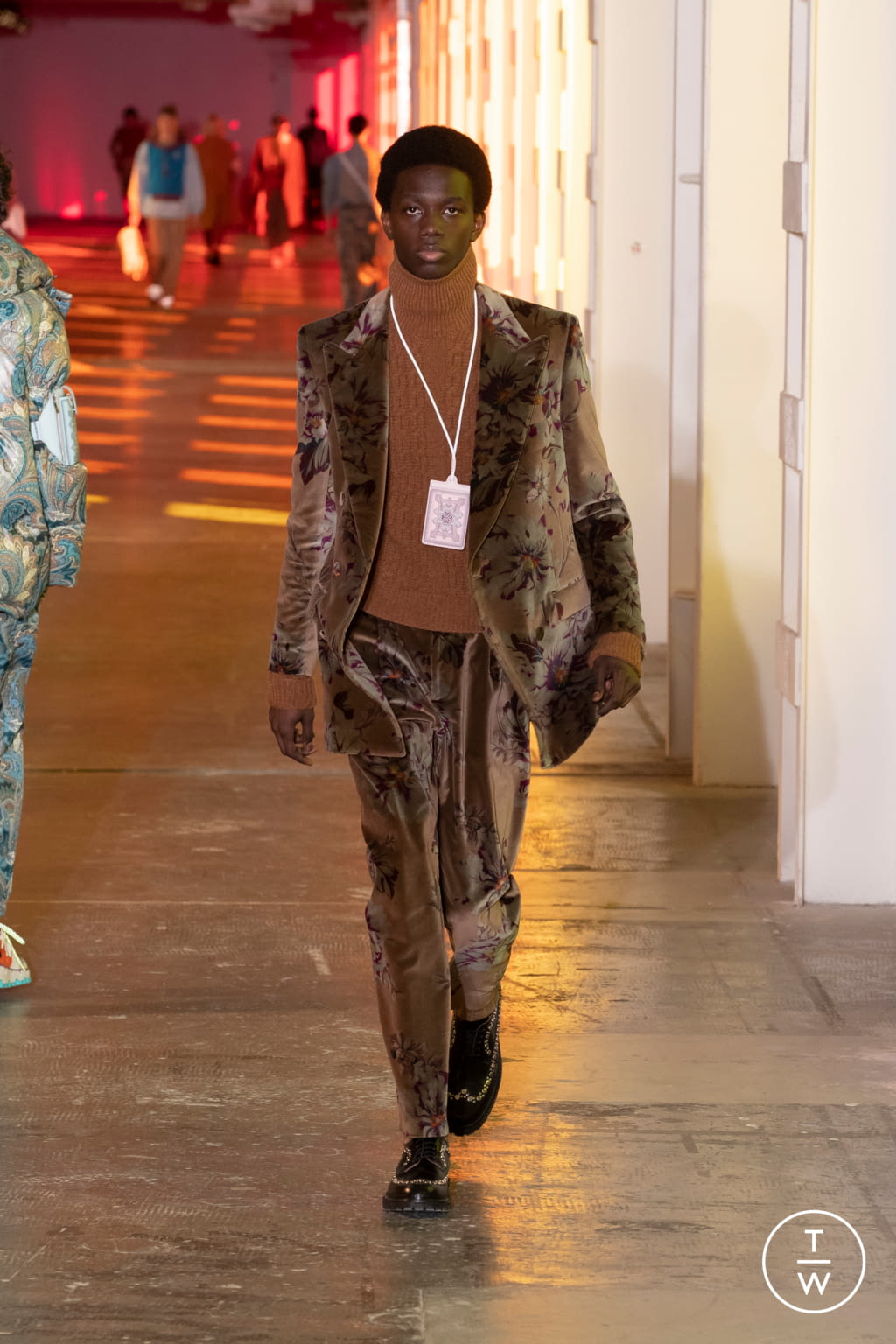 Fashion Week Milan Fall/Winter 2021 look 14 from the Etro collection menswear