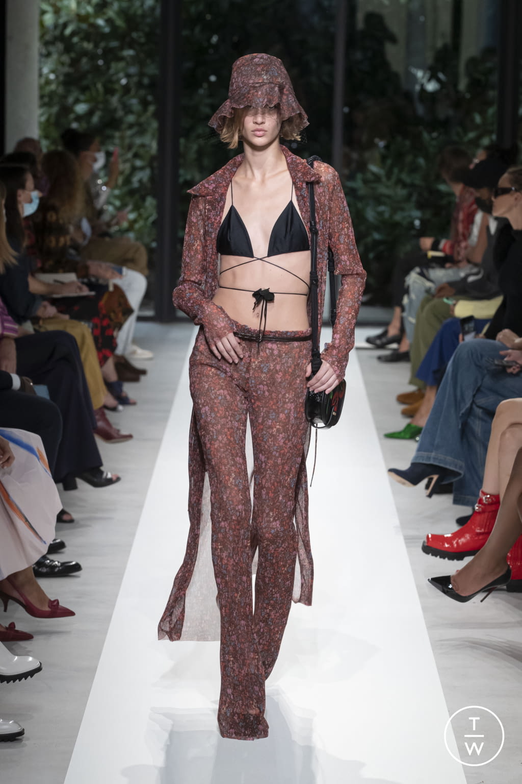 Fashion Week Milan Spring/Summer 2022 look 14 de la collection Philosophy di Lorenzo Serafini womenswear