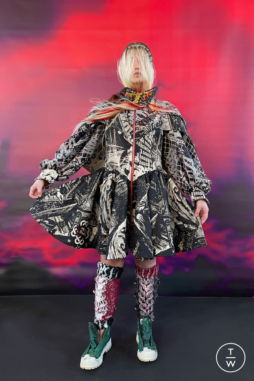 Fashion Week London Fall/Winter 2021 look 14 de la collection Matty Bovan womenswear