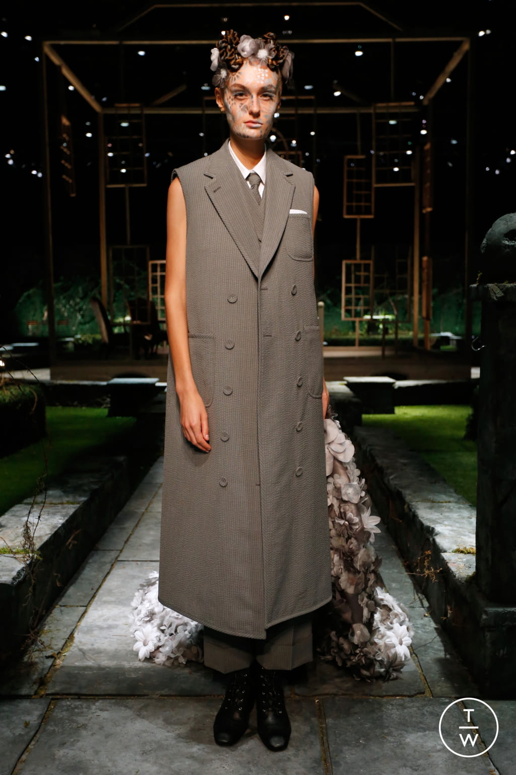 Fashion Week New York Spring/Summer 2022 look 14 from the Thom Browne collection 女装