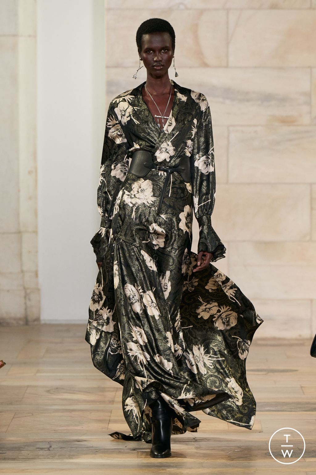 Fashion Week New York Fall/Winter 2025 look 14 from the Ralph Lauren collection womenswear