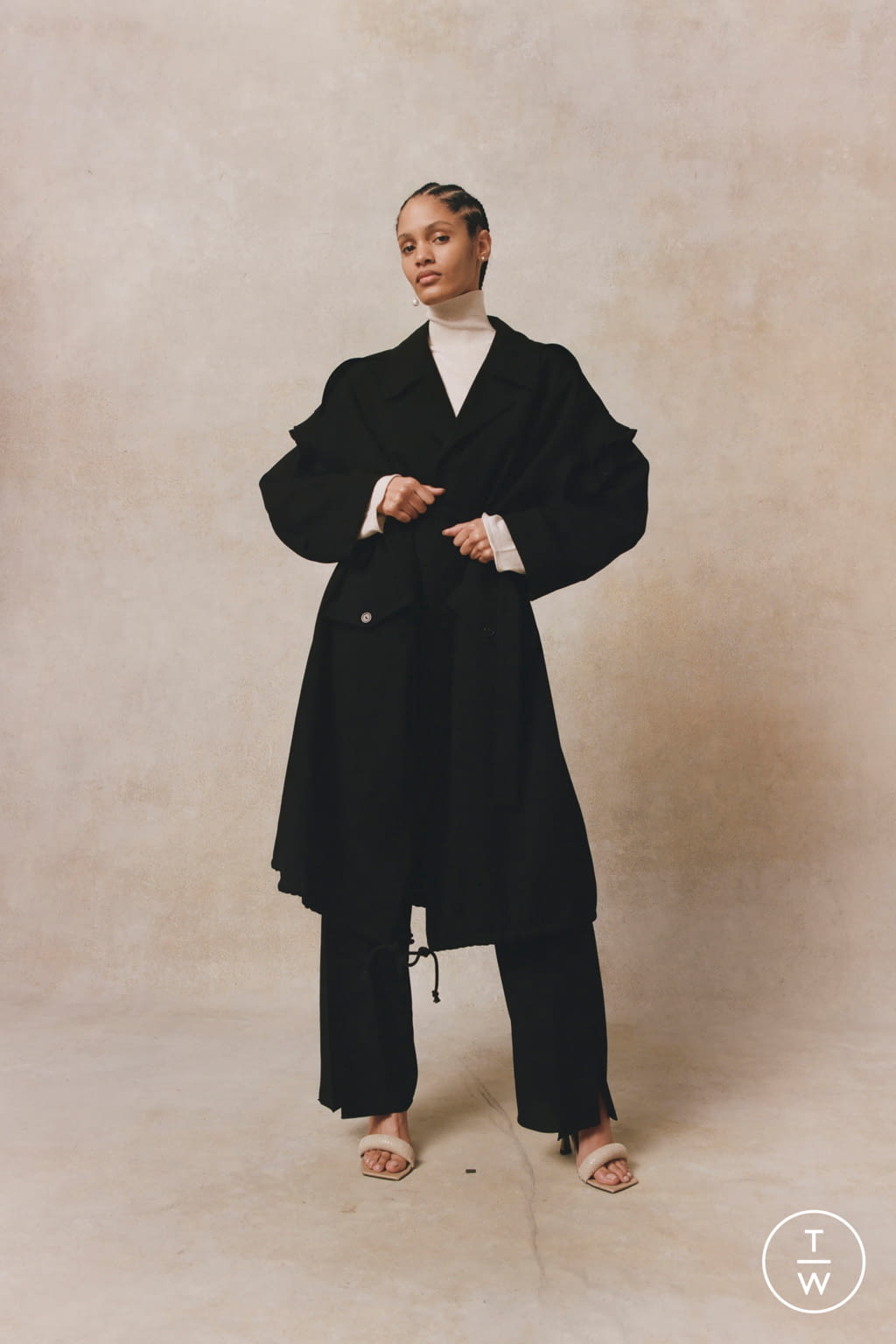 Fashion Week London Fall/Winter 2021 look 14 from the Palmer Harding collection 女装