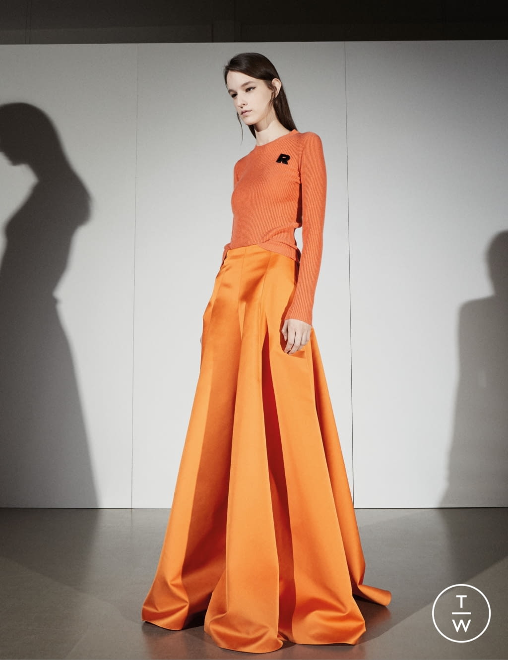 Fashion Week Paris Pre-Fall 2018 look 14 from the Rochas collection 女装