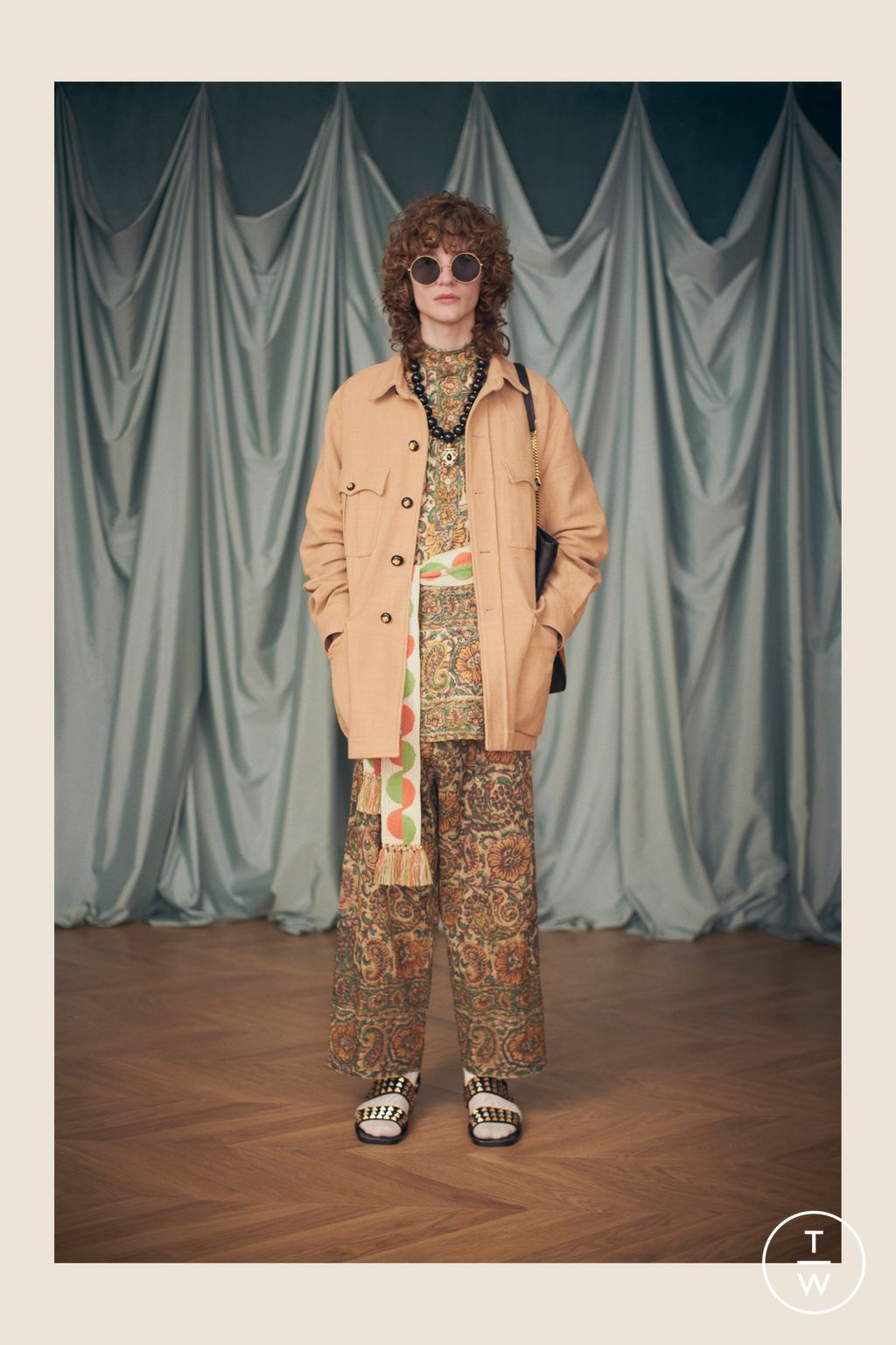 Fashion Week Paris Resort 2025 look 140 from the Valentino collection womenswear