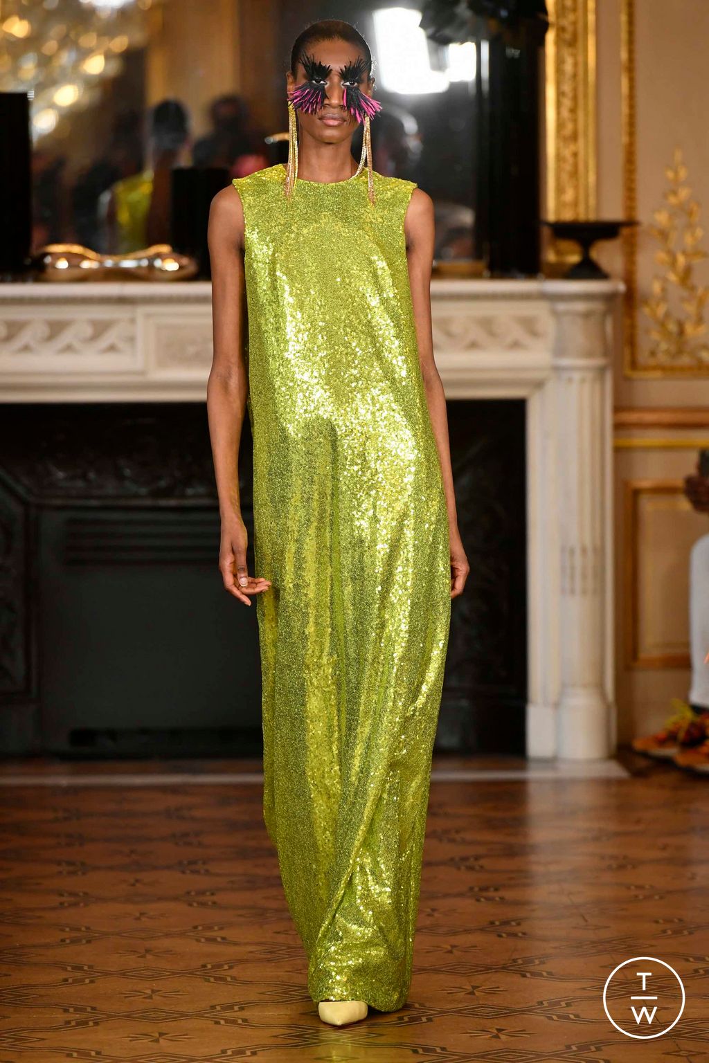 Fashion Week Paris Spring/Summer 2023 look 20 from the Imane Ayissi collection couture
