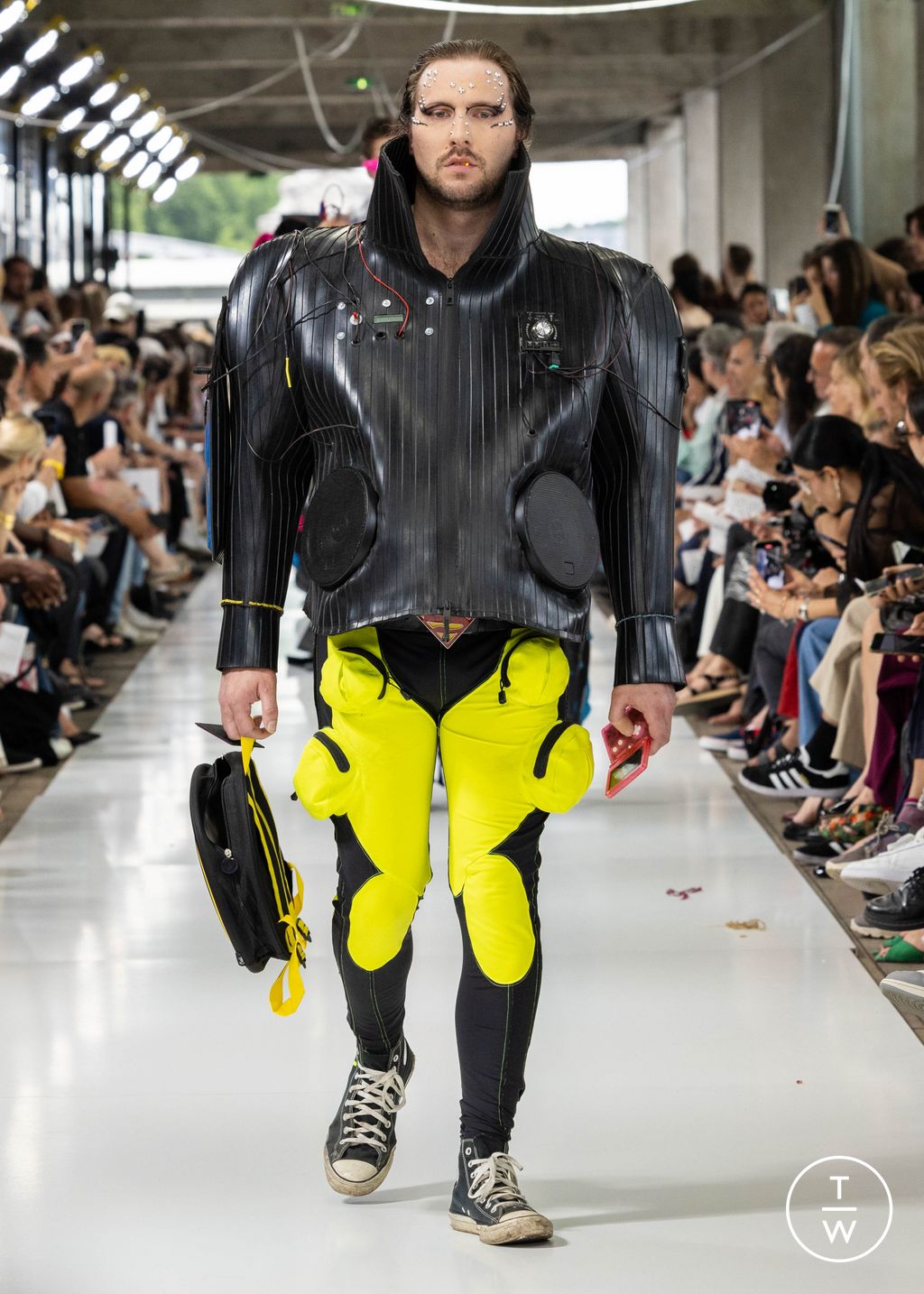Fashion Week Paris Spring/Summer 2024 look 142 from the IFM PARIS collection menswear