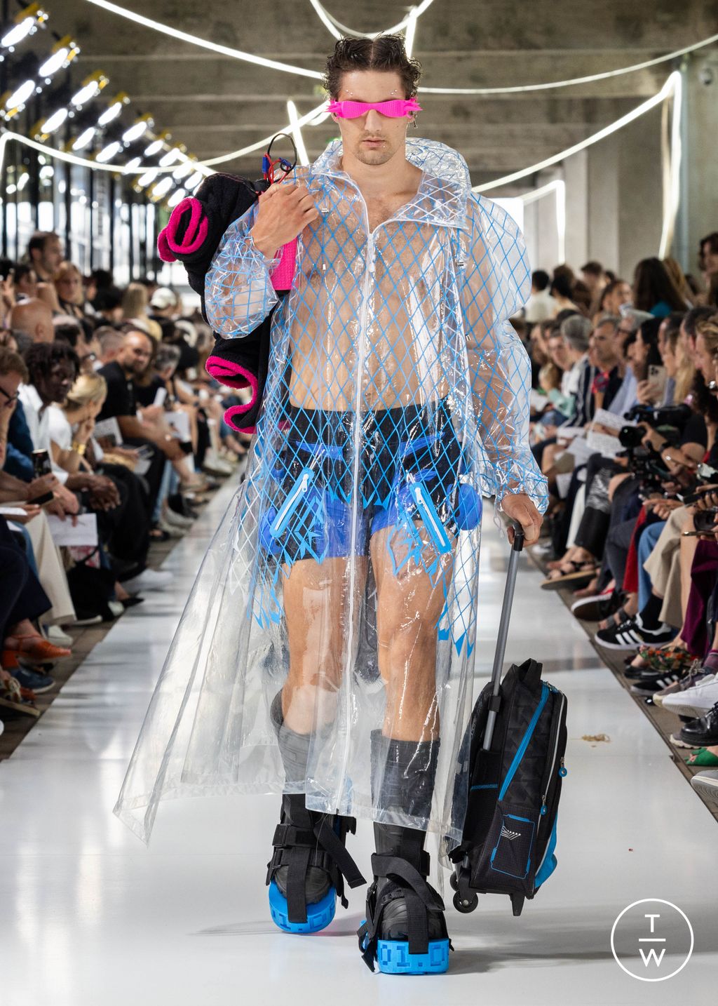 Fashion Week Paris Spring/Summer 2024 look 143 de la collection IFM PARIS menswear