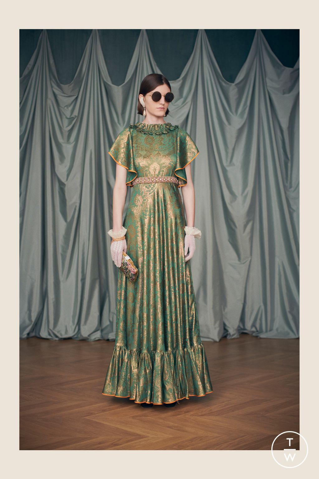 Fashion Week Paris Resort 2025 look 143 de la collection Valentino womenswear