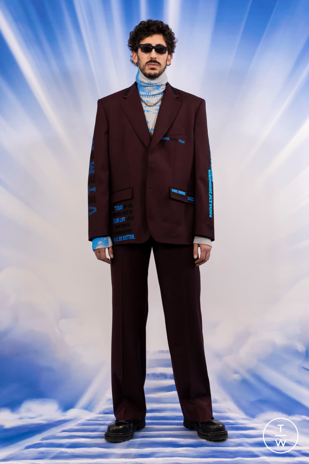 Fashion Week Paris Fall/Winter 2021 look 147 from the VETEMENTS collection 男装