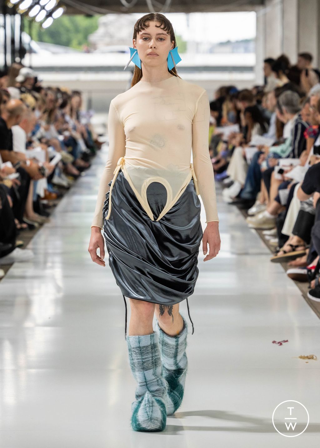 Fashion Week Paris Spring/Summer 2024 look 146 de la collection IFM PARIS menswear