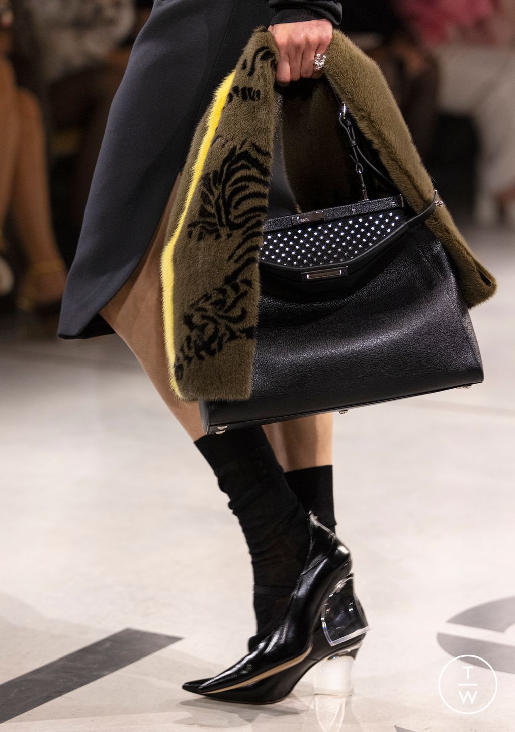 Fashion Week Milan Fall/Winter 2026 look 19 from the Fendi collection womenswear accessories
