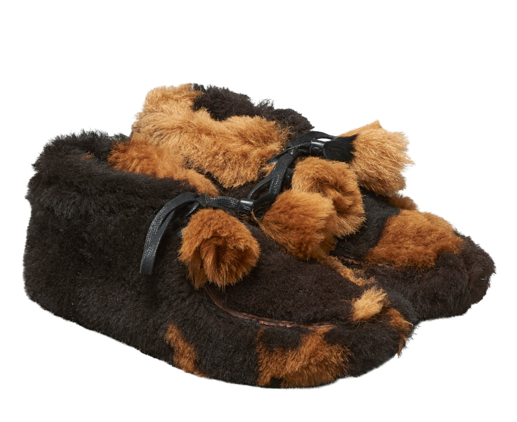 Fashion Week Milan Fall/Winter 2017 look 14 from the Prada collection menswear accessories