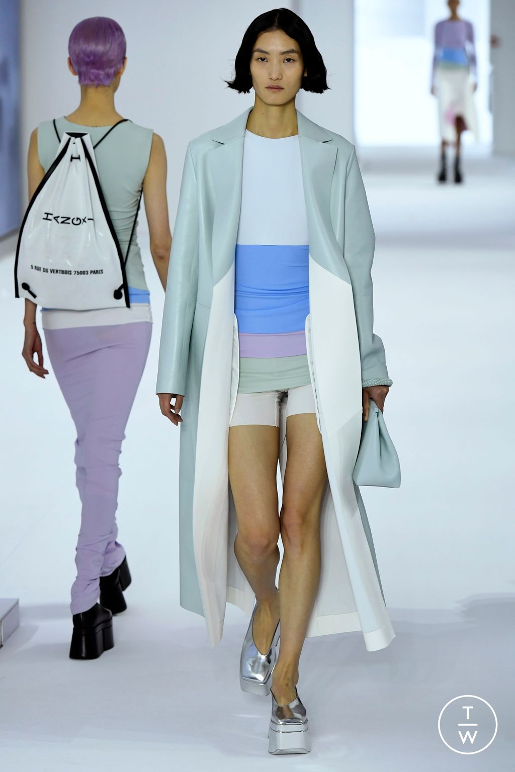 Fashion Week Paris Spring/Summer 2023 look 4 from the Shang Xia collection womenswear