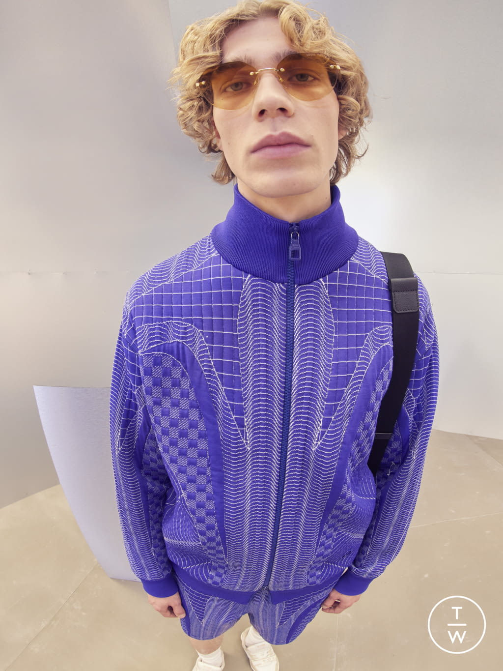 Fashion Week Paris Pre-Fall 2022 look 29 from the Louis Vuitton collection 男装