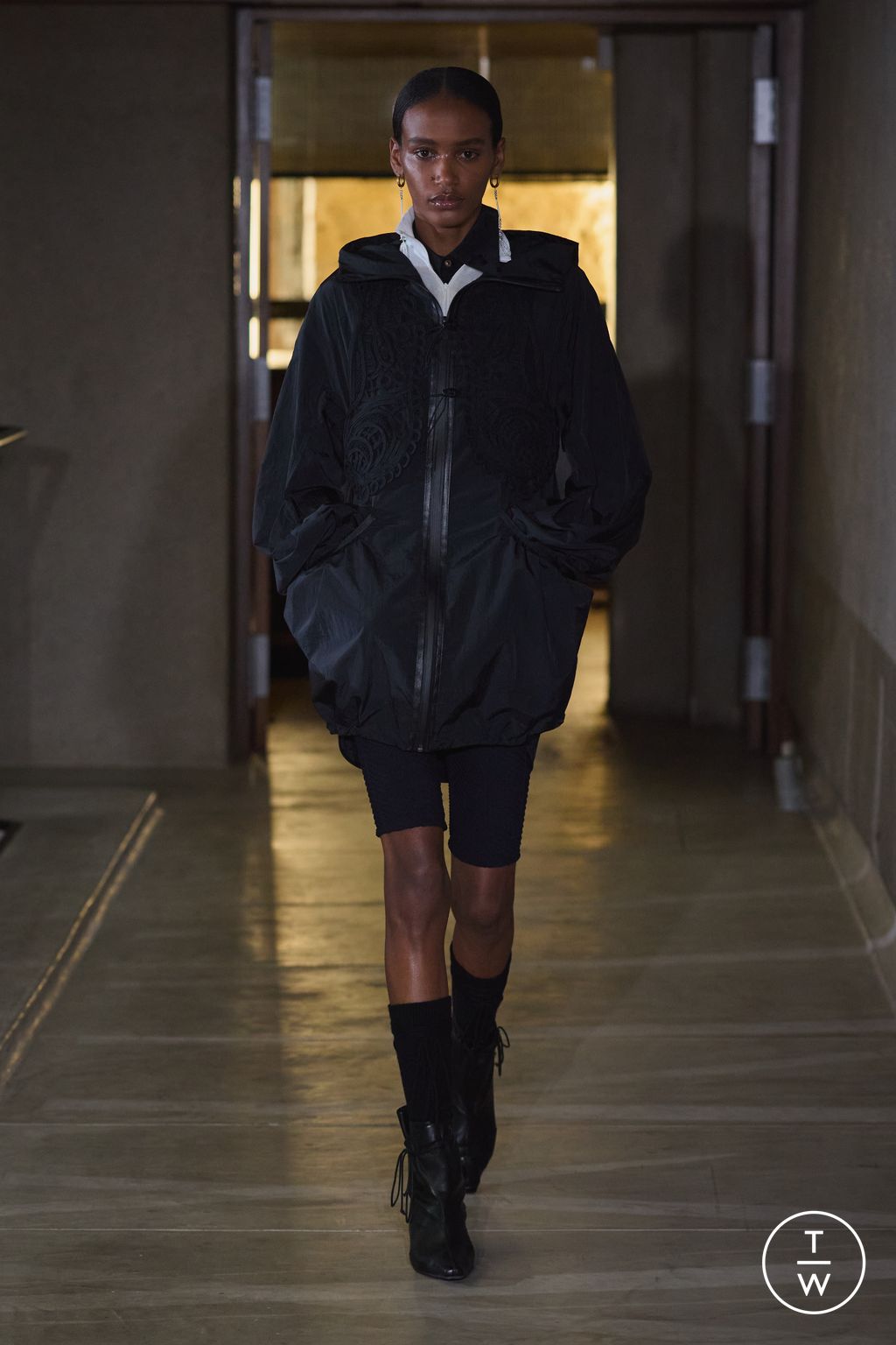 Fashion Week Paris Fall/Winter 2026 look 14 from the Mame Kurogouchi collection womenswear