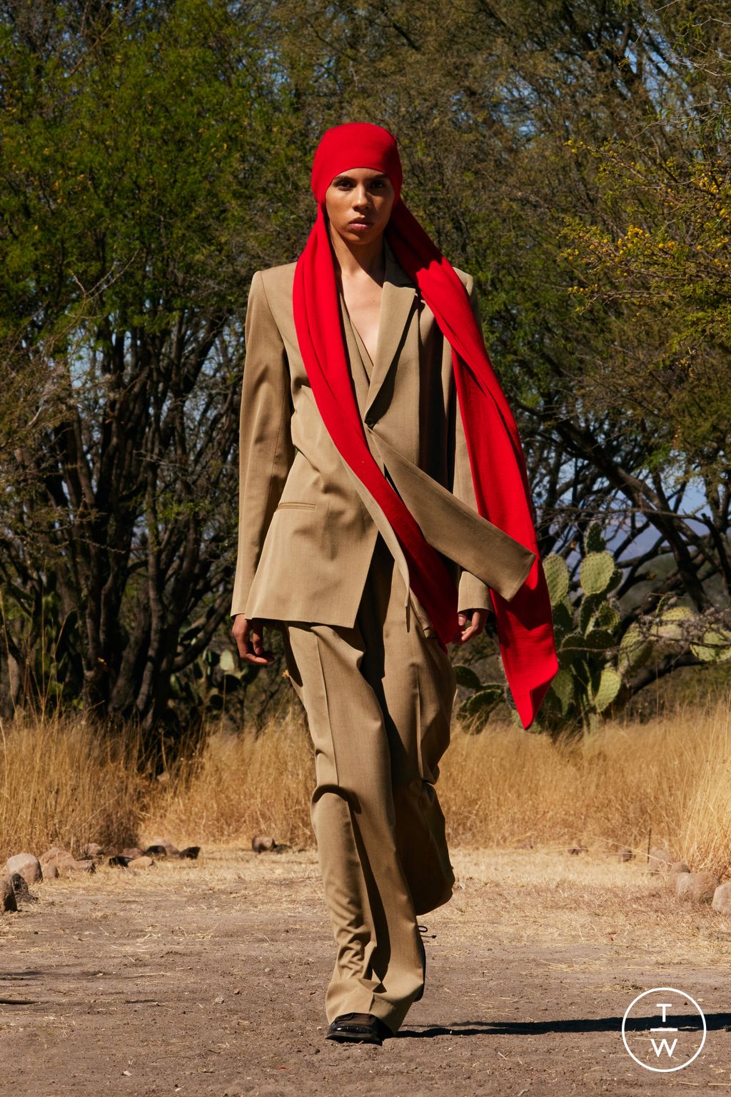 Fashion Week New York Fall/Winter 2023 look 14 from the Tibi collection womenswear