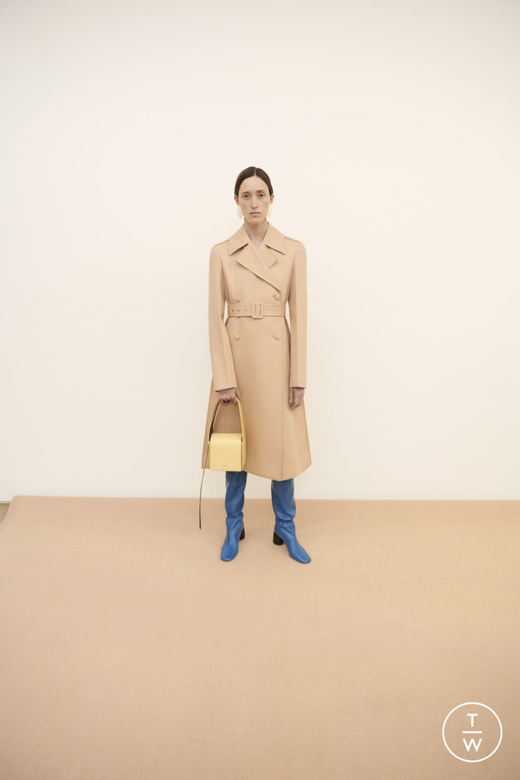 Fashion Week Milan Pre-Fall 2022 look 15 from the Jil Sander collection 女装