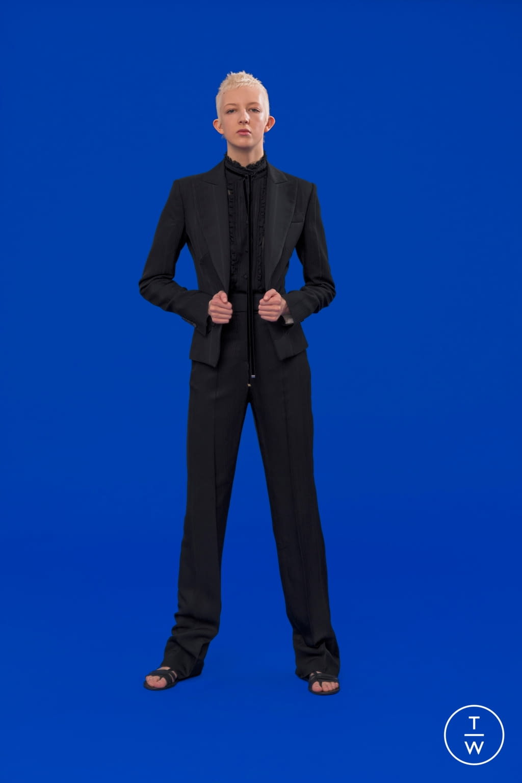 Fashion Week Milan Resort 2020 look 15 from the Antonio Berardi collection 女装