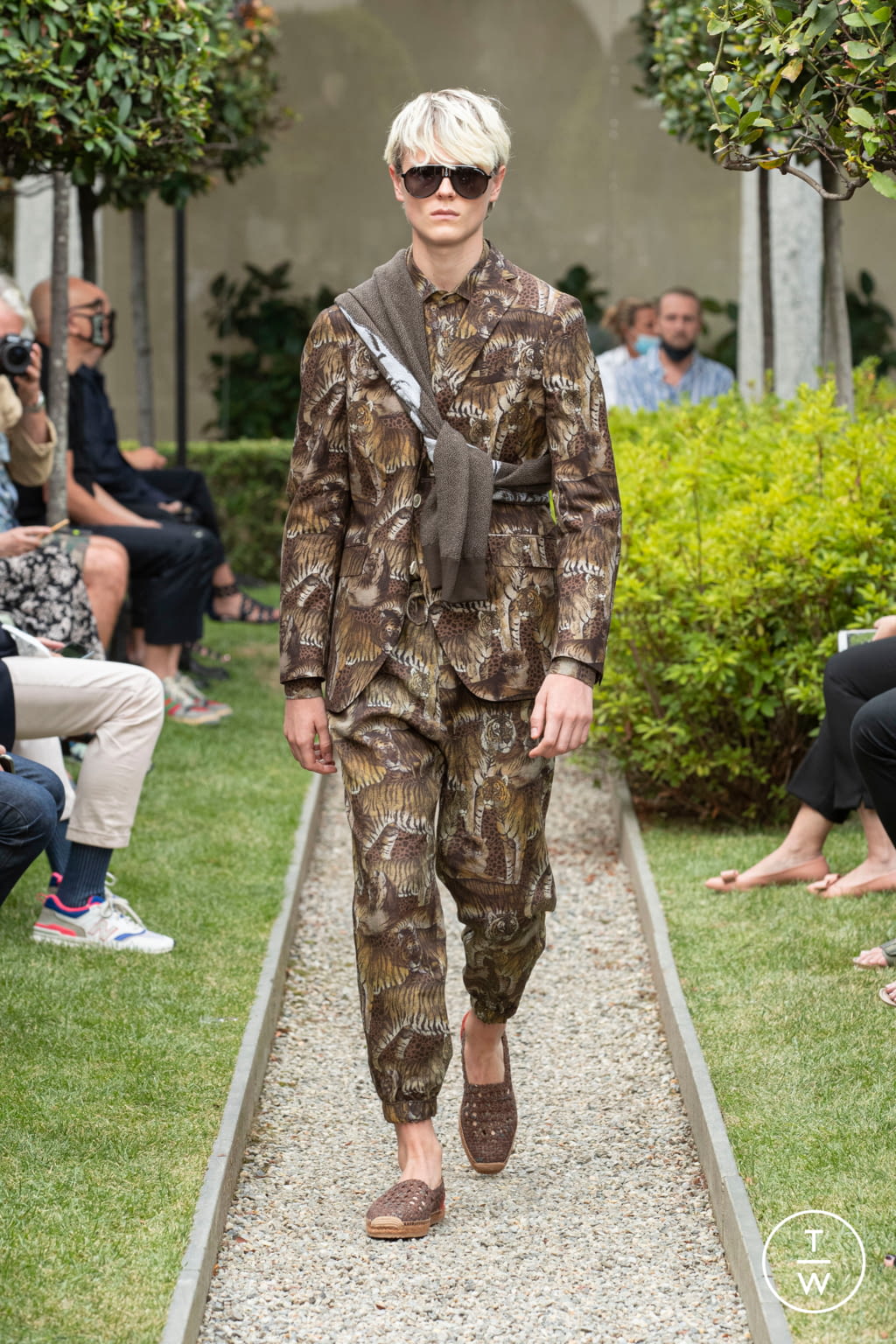Fashion Week Milan Spring/Summer 2021 look 15 de la collection Etro menswear