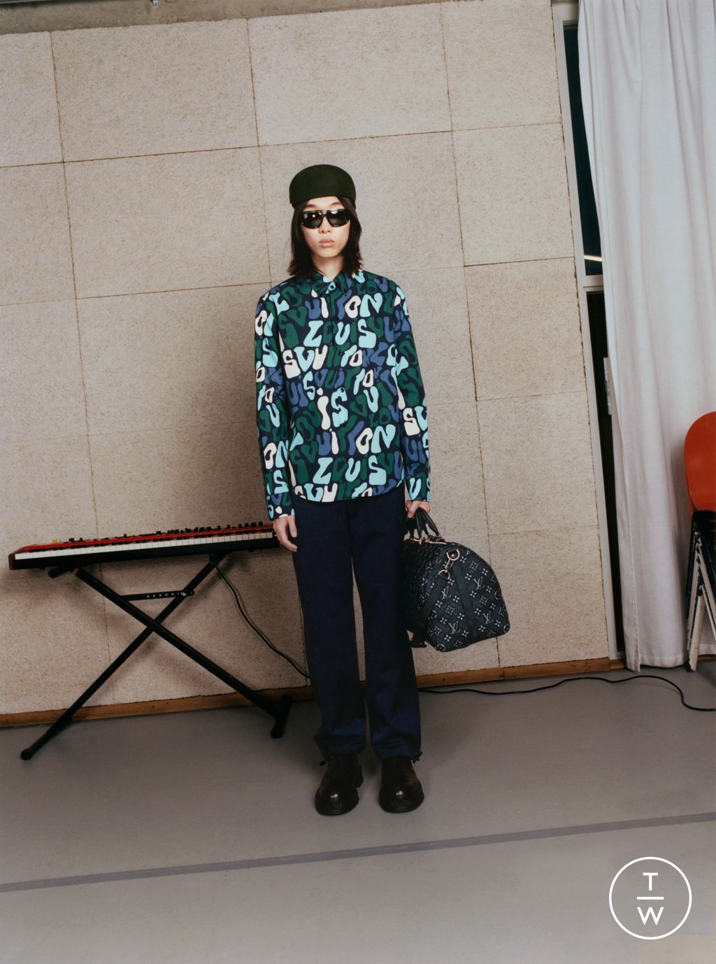 Fashion Week Paris Resort 2023 look 16 from the Louis Vuitton collection menswear