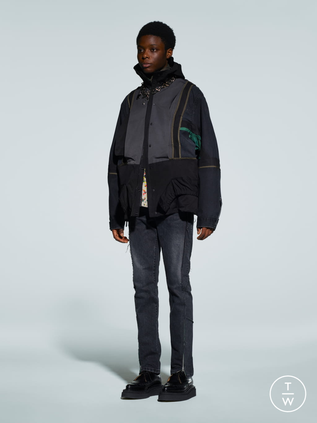 Fashion Week Paris Fall/Winter 2021 look 15 from the Sacai collection menswear