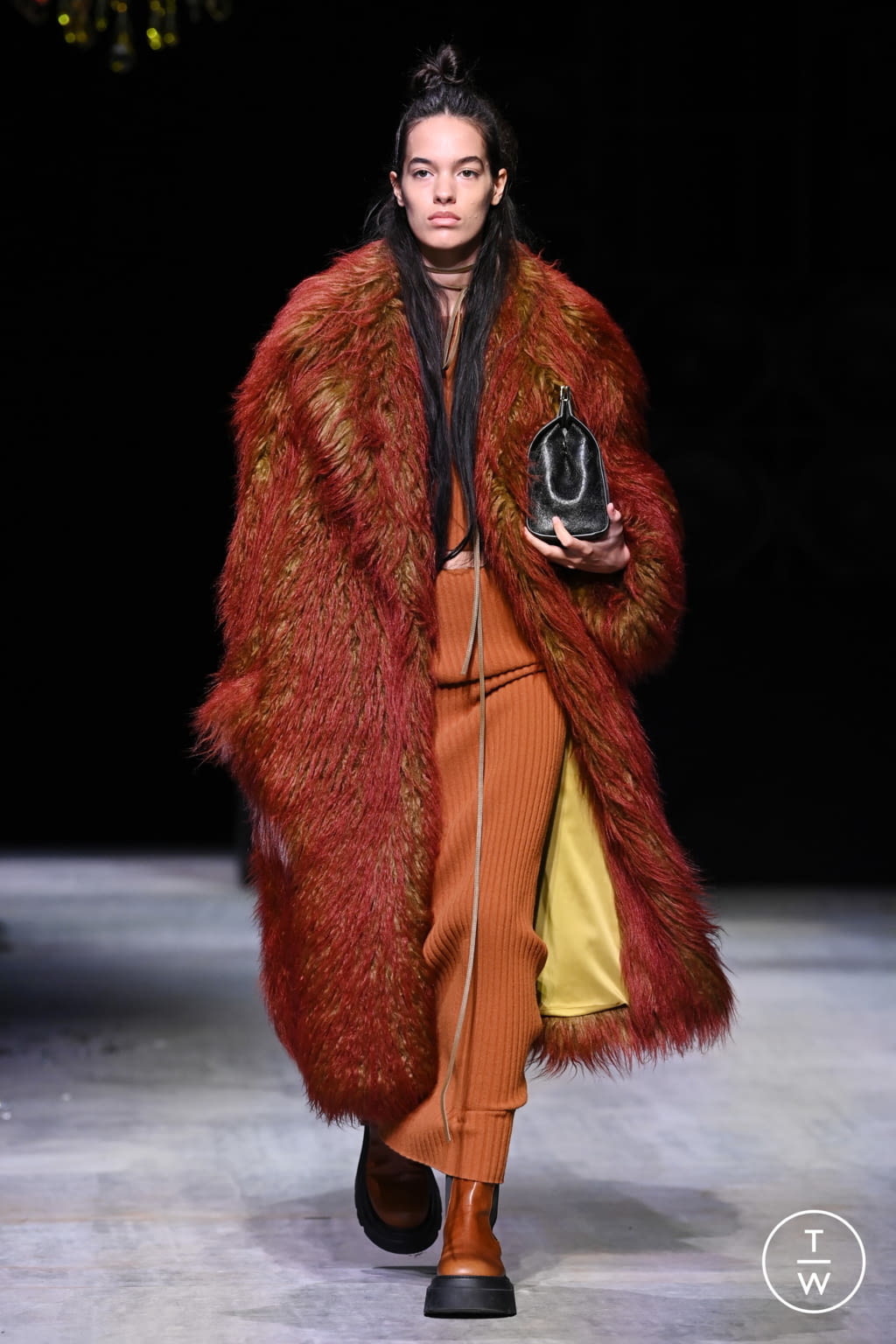 Fashion Week Milan Fall/Winter 2021 look 15 de la collection Sportmax womenswear