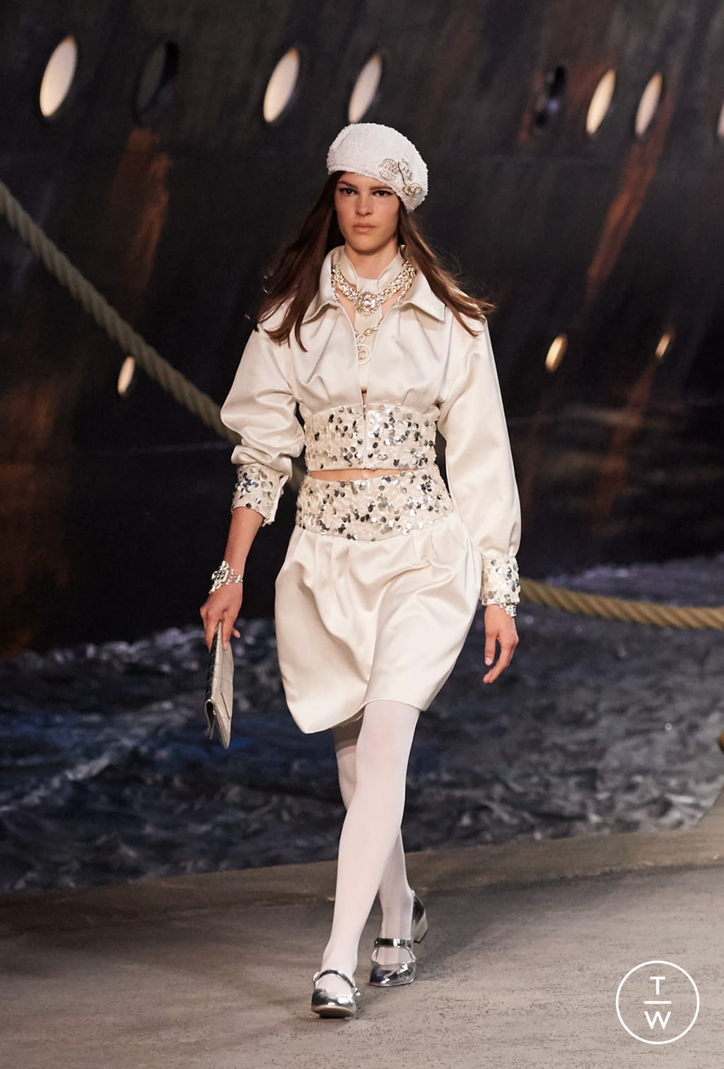 Fashion Week Paris Resort 2019 look 15 from the Chanel collection womenswear