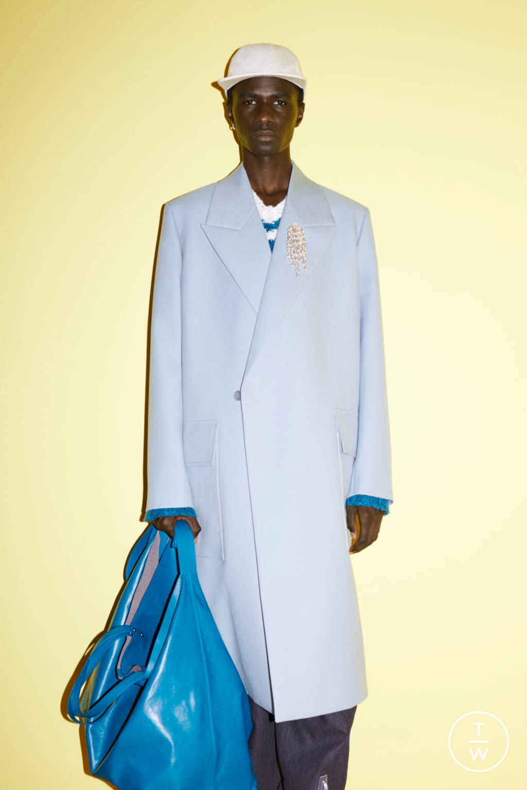 Fashion Week Paris Spring/Summer 2022 look 15 from the Jil Sander collection 男装