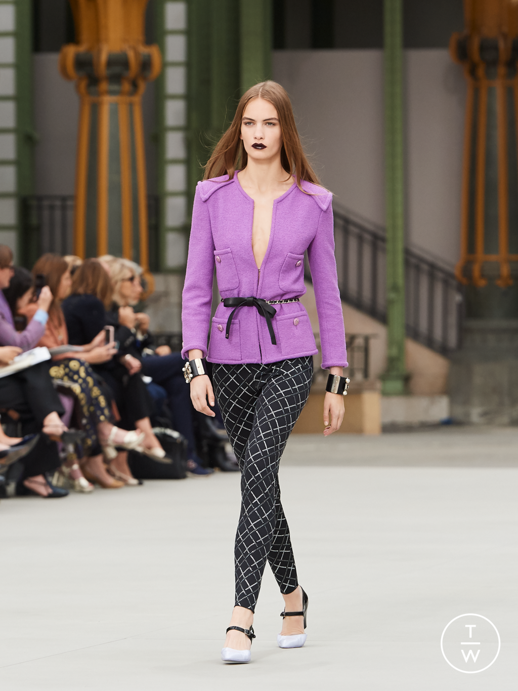 Fashion Week Paris Resort 2020 look 15 de la collection Chanel womenswear