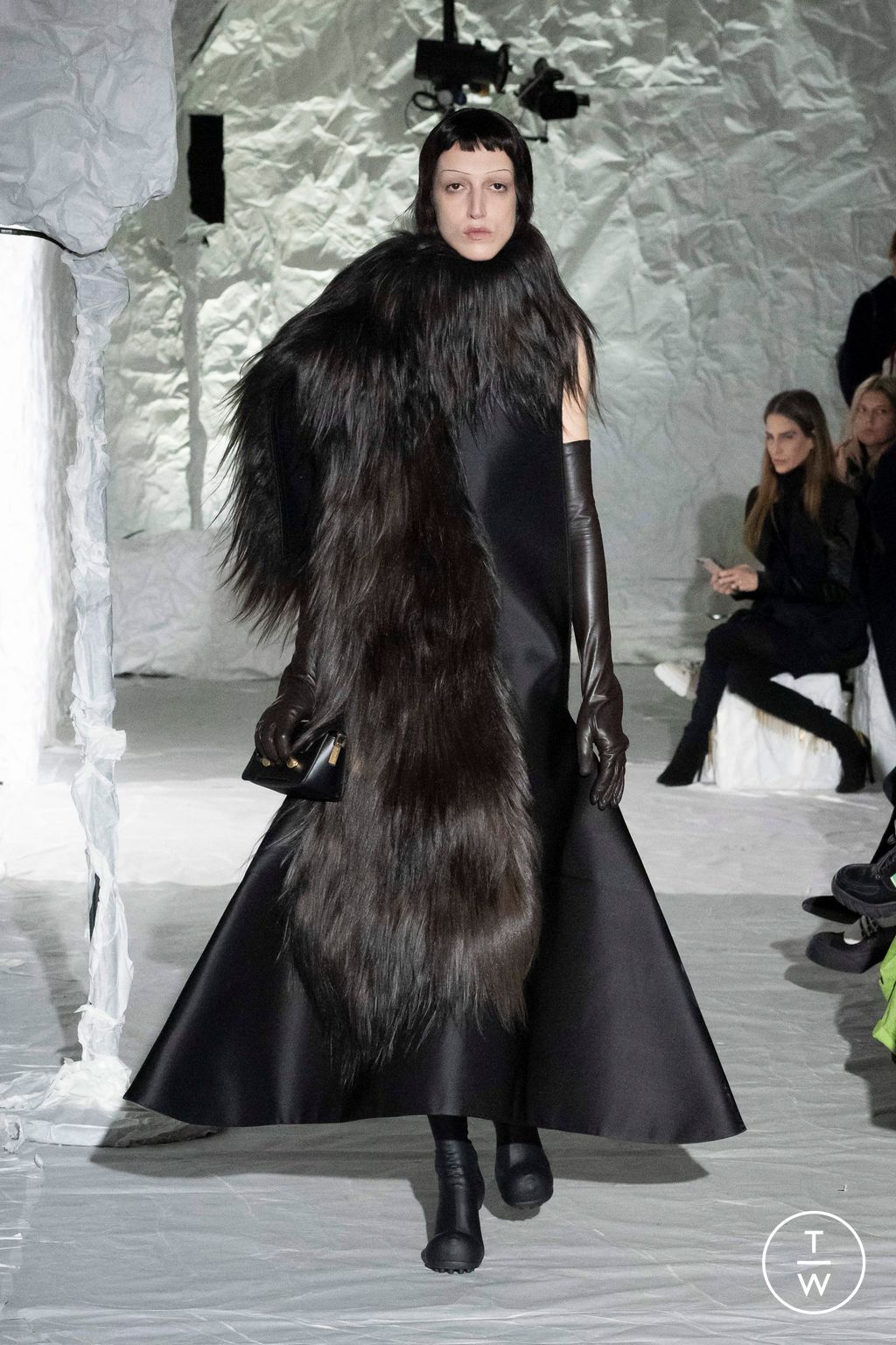 Fashion Week Milan Fall/Winter 2024 look 15 from the Marni collection 女装