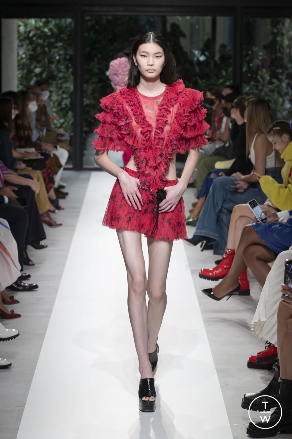 Fashion Week Milan Spring/Summer 2022 look 15 from the Philosophy di Lorenzo Serafini collection 女装