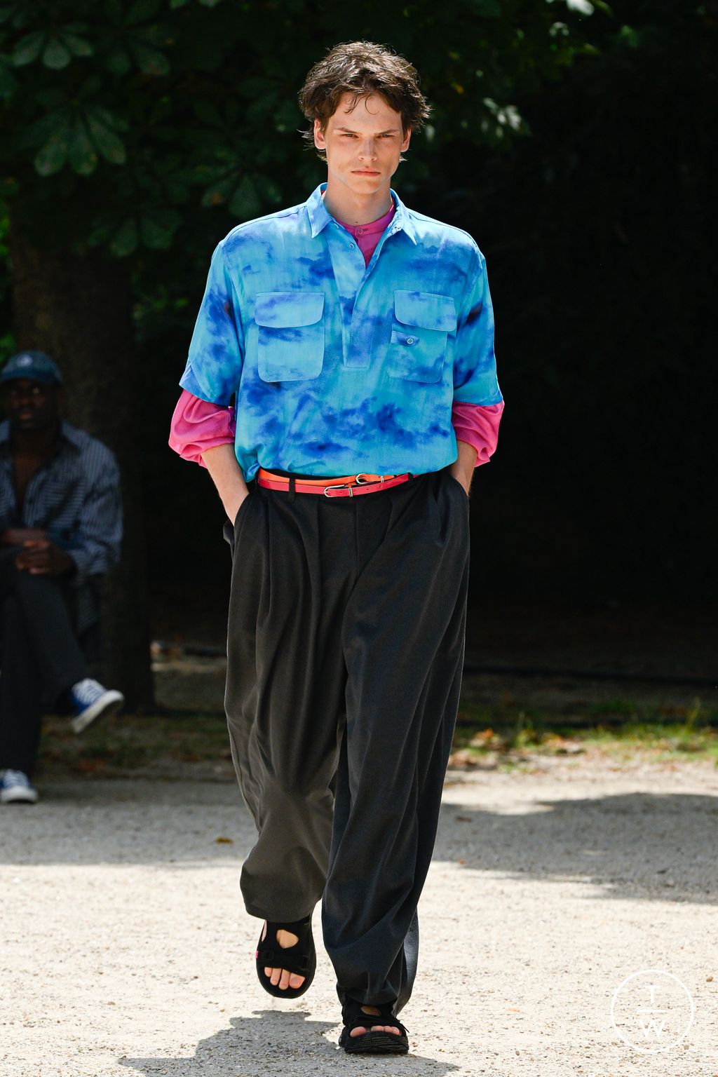 Fashion Week Paris Spring/Summer 2026 look 15 de la collection White Mountaineering menswear