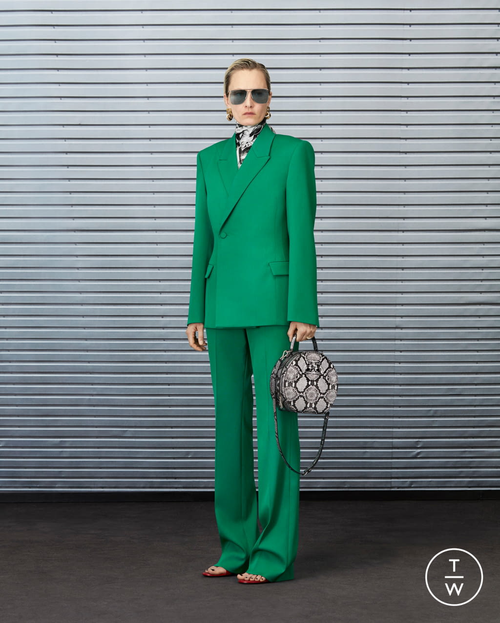 Fashion Week Paris Resort 2020 look 15 from the Balenciaga collection 女装