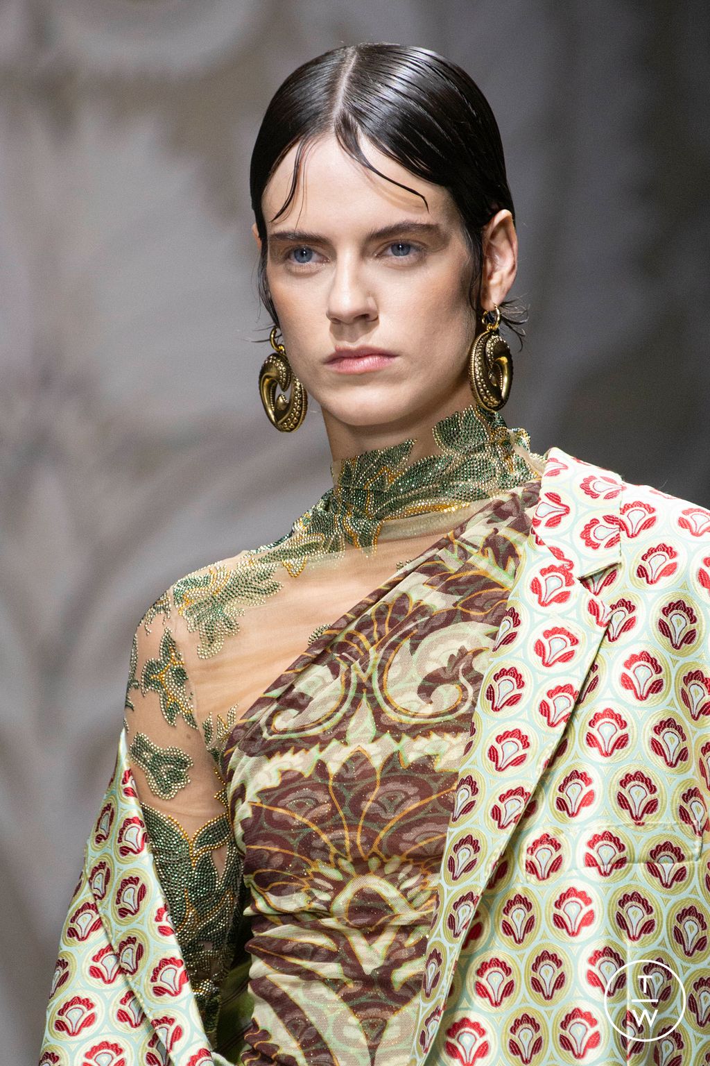 Fashion Week Milan Spring/Summer 2024 look 17 from the Etro collection womenswear accessories
