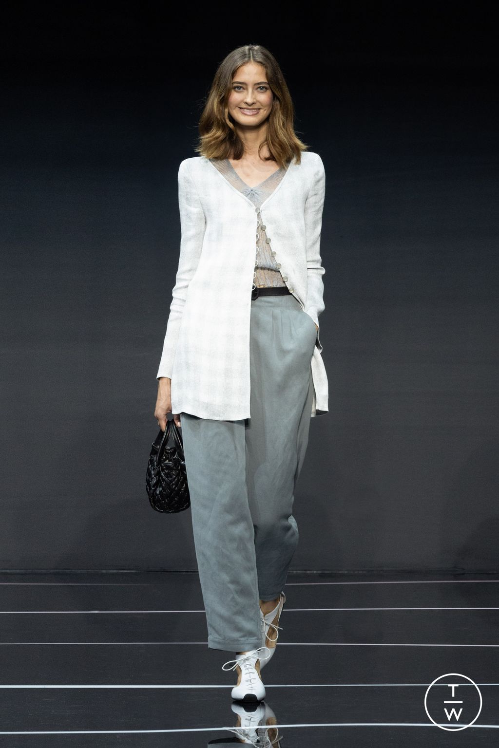 Fashion Week Milan Spring/Summer 2024 look 15 from the Emporio Armani collection womenswear