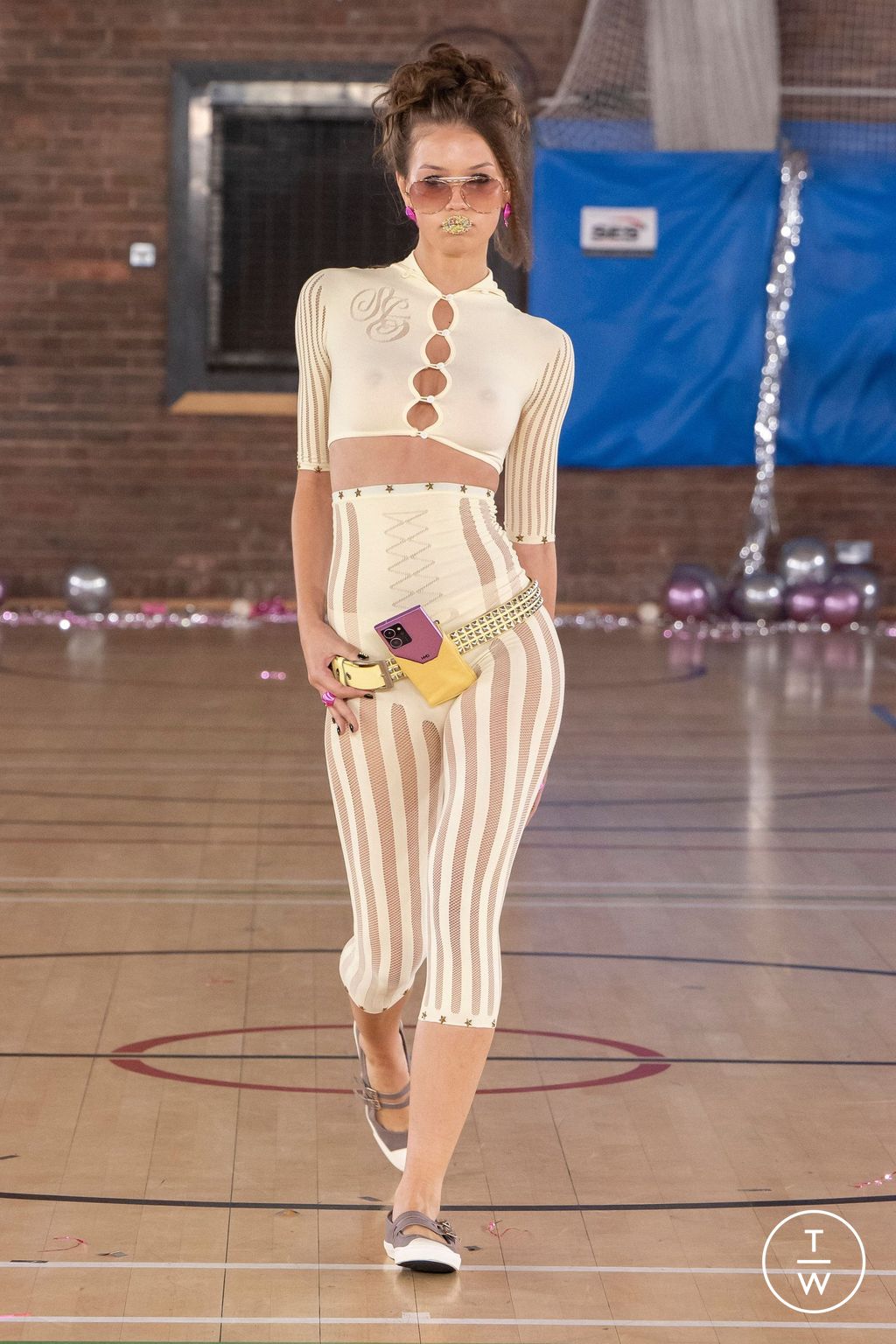 Fashion Week London Spring/Summer 2025 look 15 from the Sinead Gorey collection womenswear