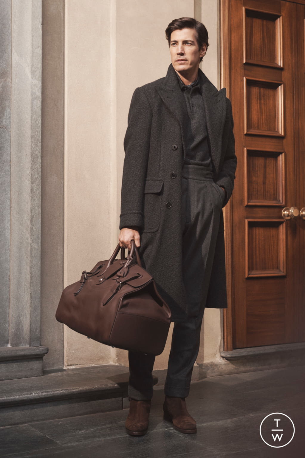 Fashion Week Milan Fall/Winter 2020 look 16 from the Ralph Lauren Purple Label collection 男装