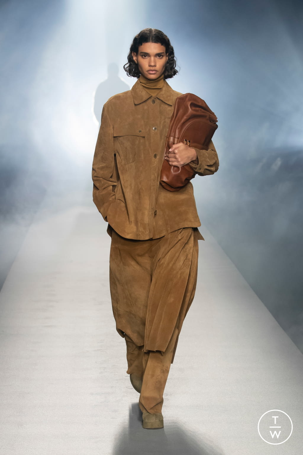 Fashion Week Milan Fall/Winter 2021 look 15 from the Alberta Ferretti collection womenswear