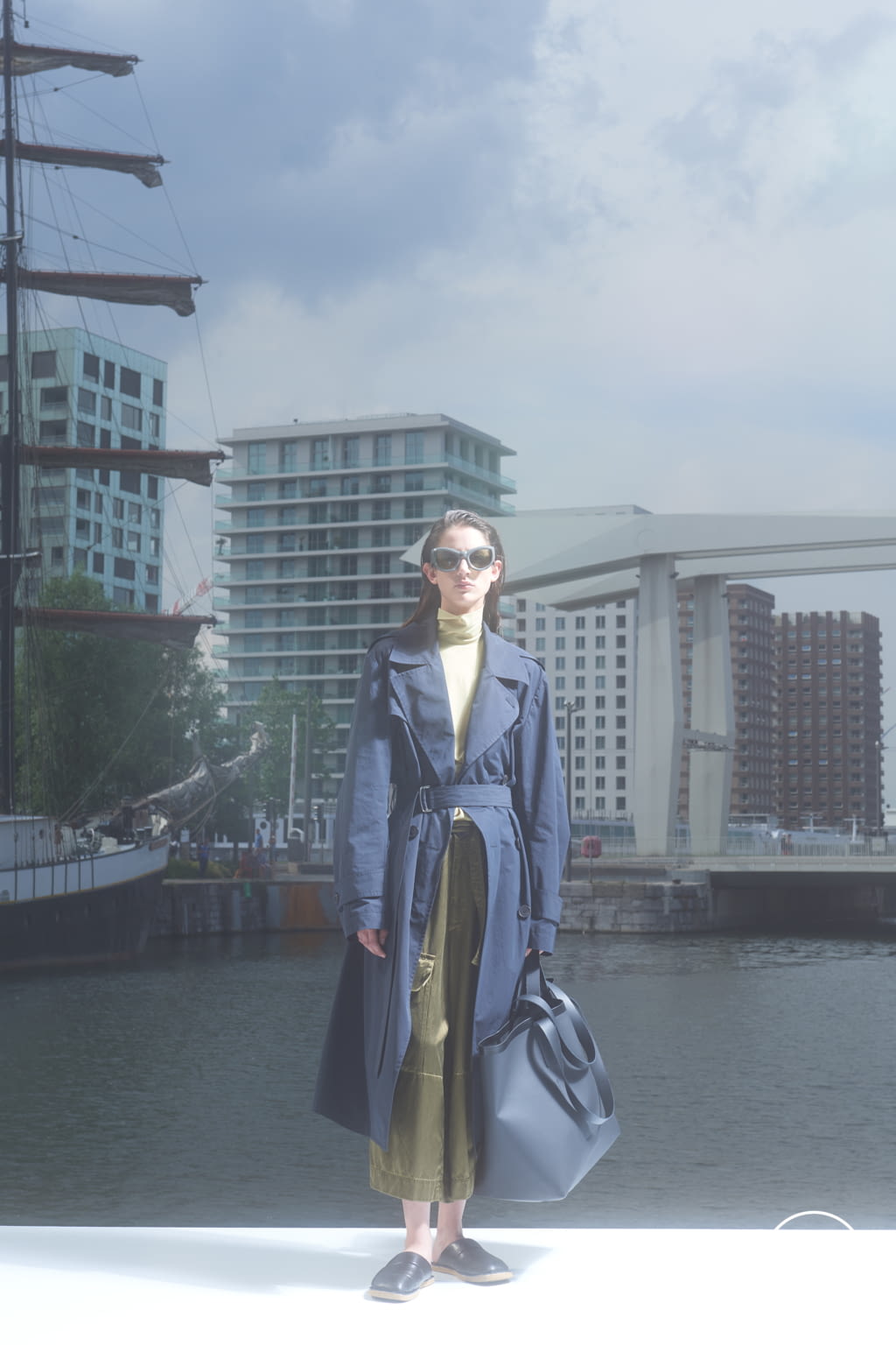 Fashion Week Paris Spring/Summer 2022 look 15 de la collection Dries Van Noten menswear