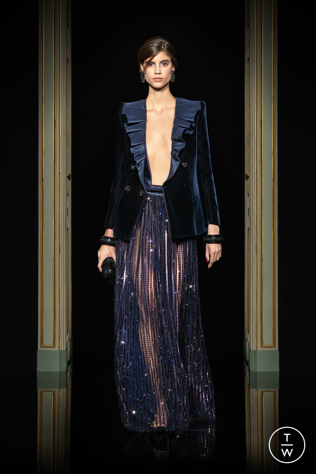 Fashion Week Paris Spring/Summer 2021 look 15 from the Giorgio Armani Privé collection couture