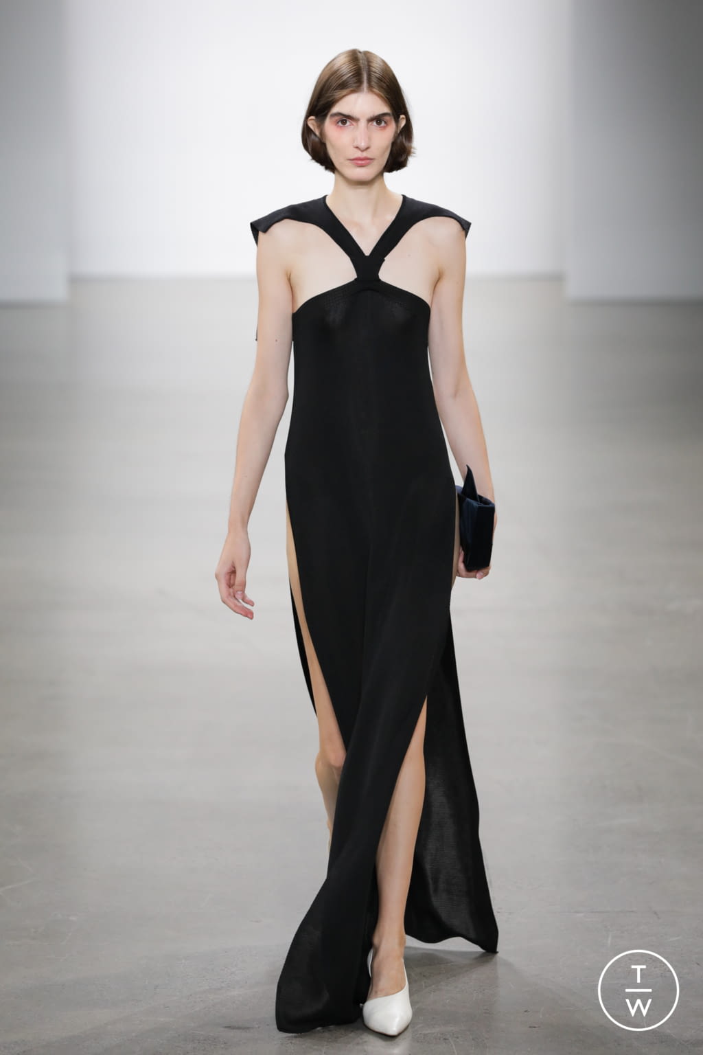 Fashion Week New York Spring/Summer 2022 look 15 from the Bevza collection womenswear