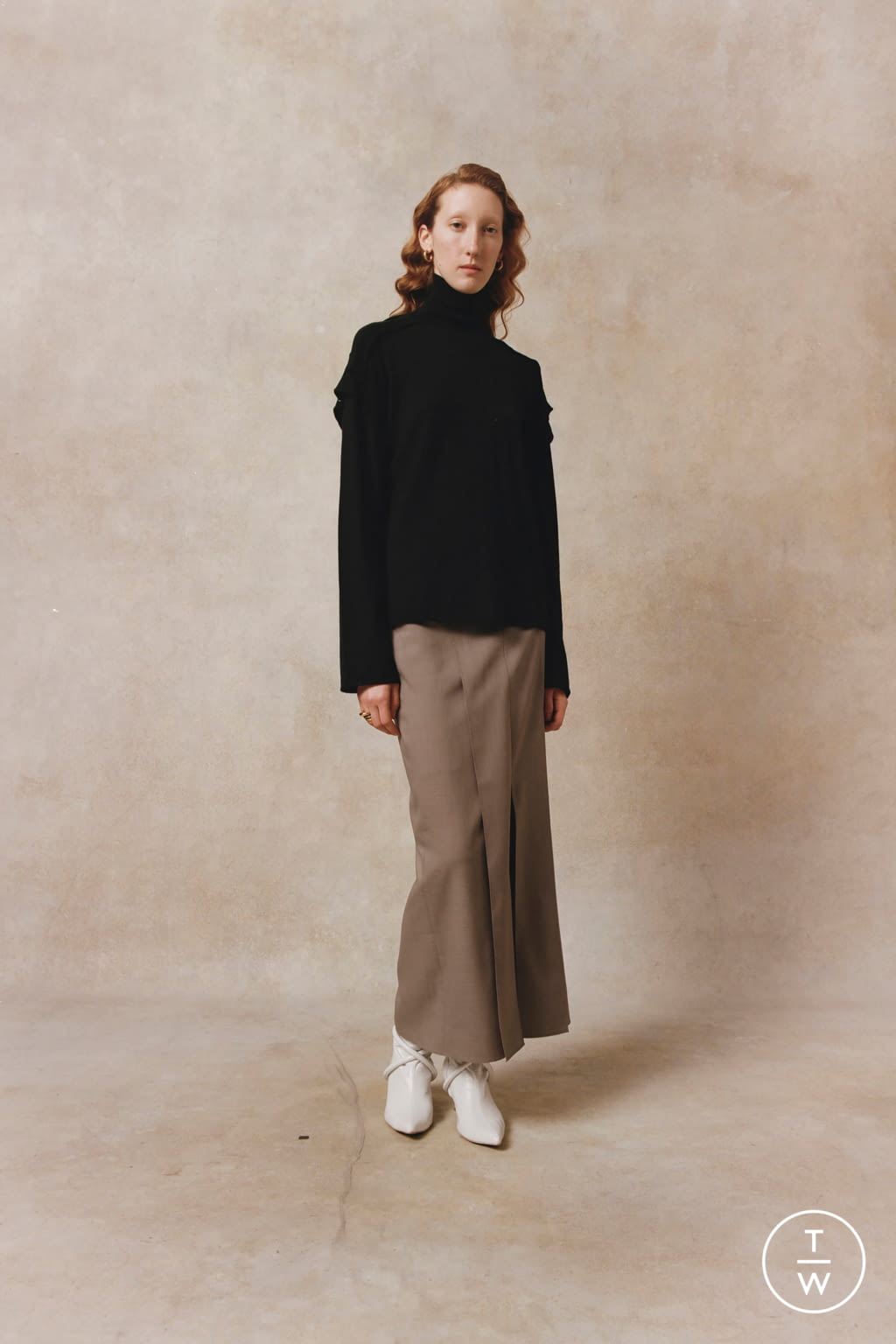 Fashion Week London Fall/Winter 2021 look 15 from the Palmer Harding collection womenswear
