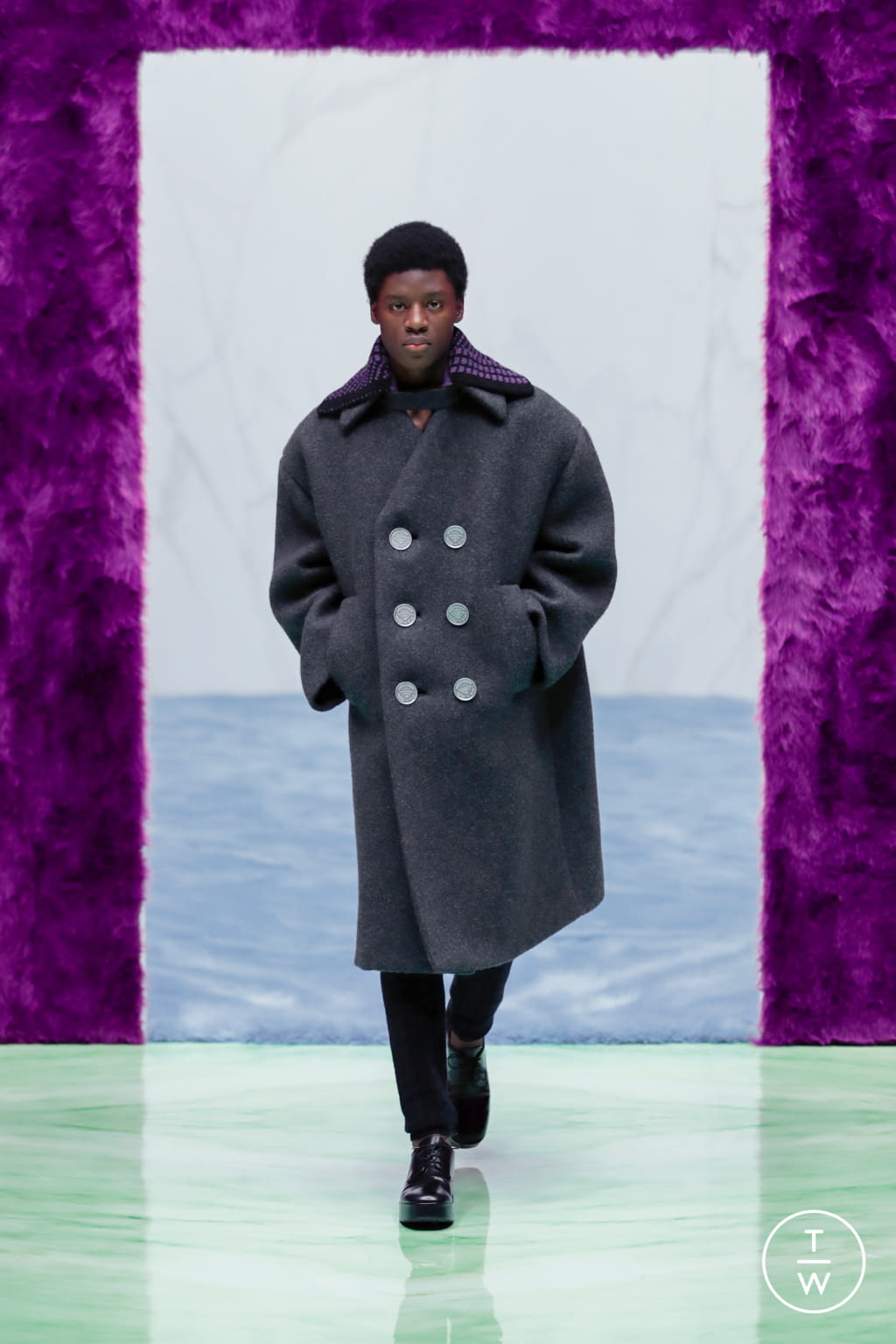 Fashion Week Milan Fall/Winter 2021 look 15 from the Prada collection menswear