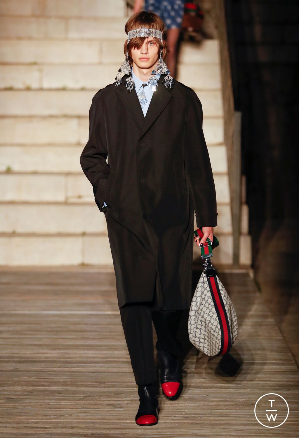 Fashion Week Milan Resort 2023 look 24 from the Gucci collection womenswear
