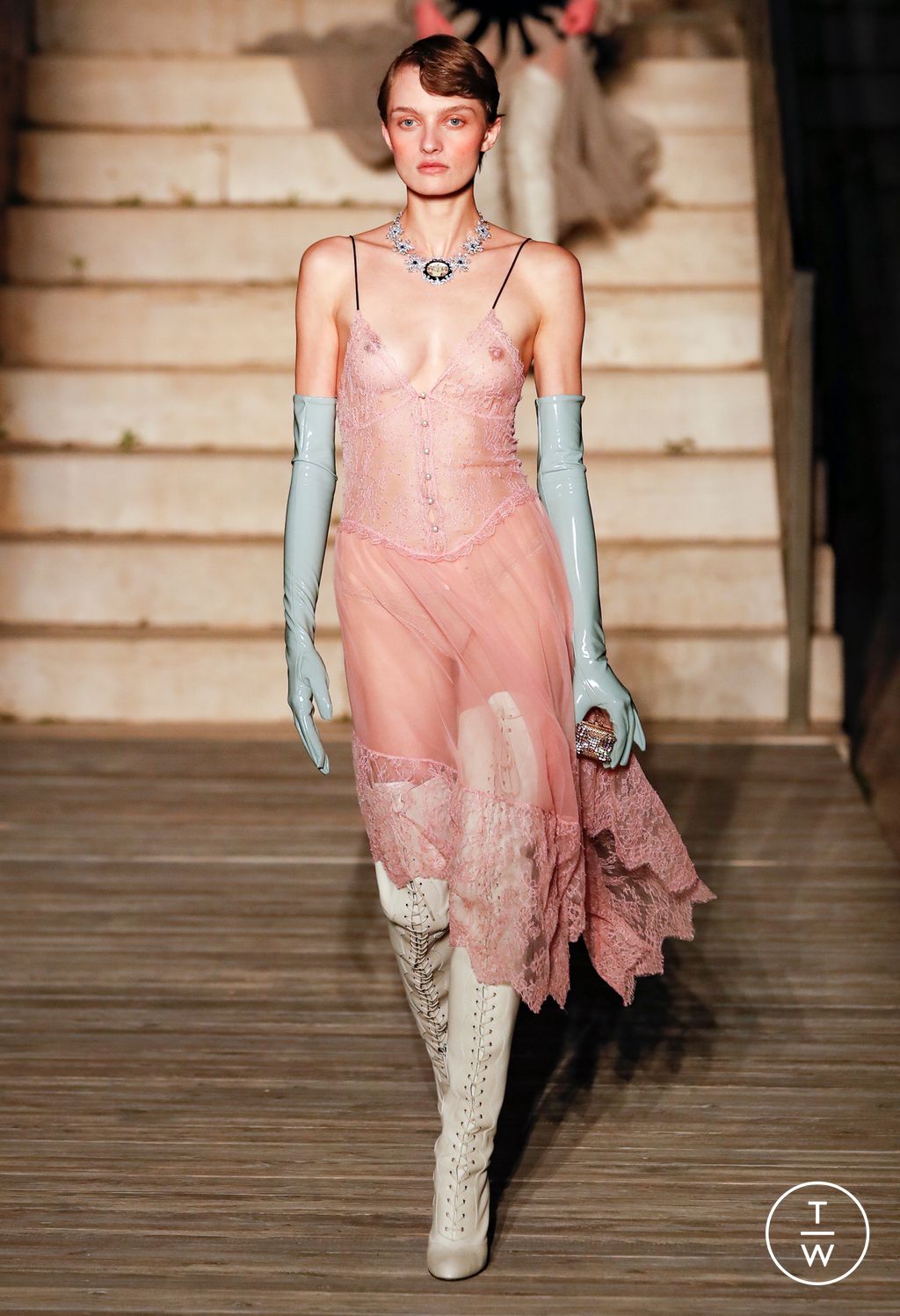 Fashion Week Milan Resort 2023 look 28 de la collection Gucci womenswear