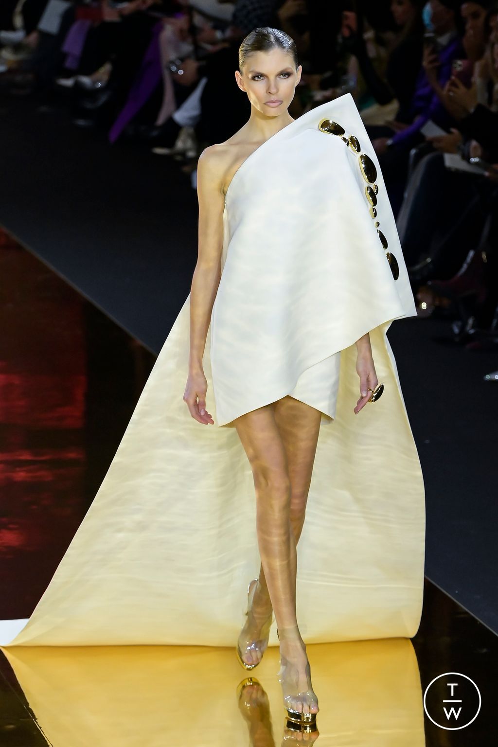 Fashion Week Paris Spring/Summer 2023 look 22 from the Stéphane Rolland collection couture